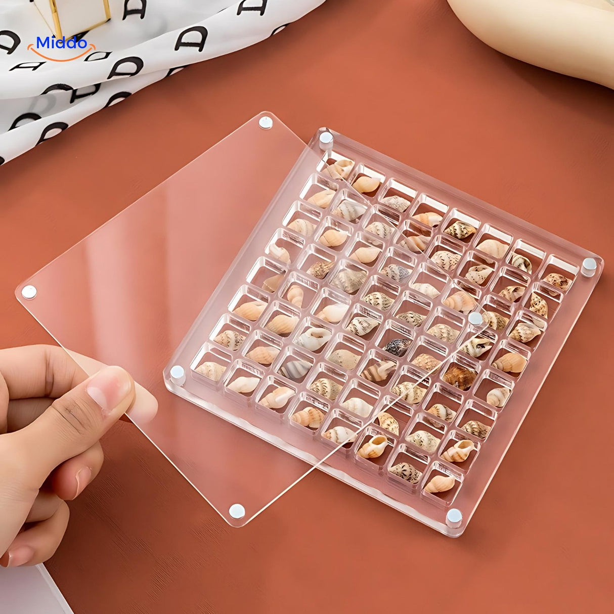 vitrine fabriquée en acryl haute qualité offrant une transparence optimale pour vos objets