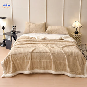 Plaid Winterra à texture ondulée beige avec revers doux en polaire